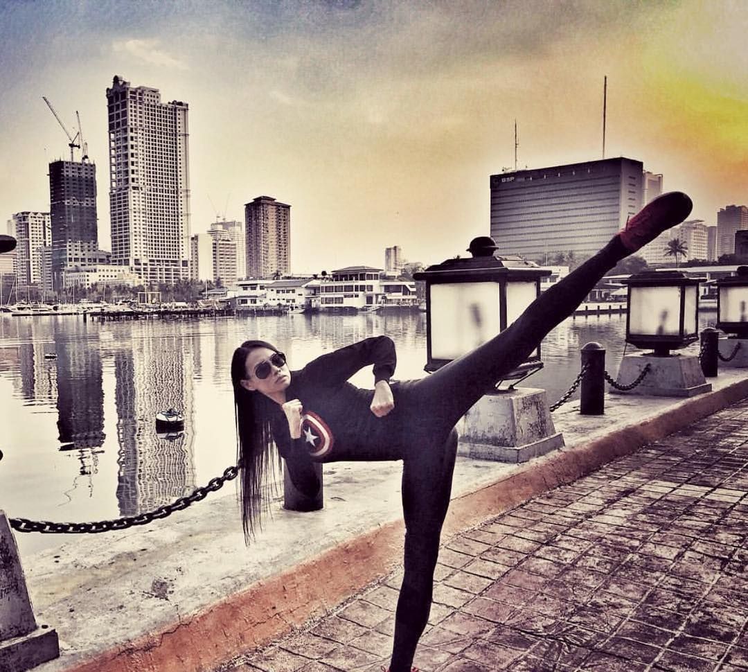 身材好颜值高帕奎奥美女老乡通过中国功夫走上明星路