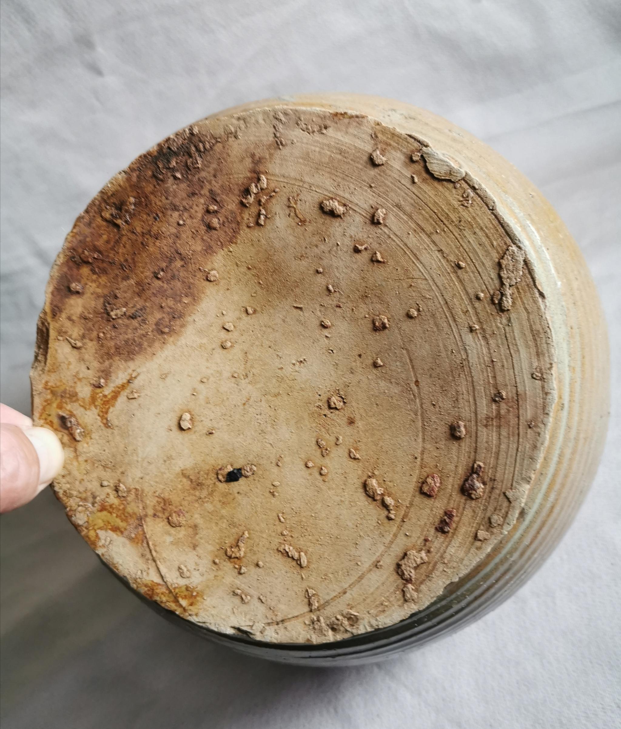 唐代寿州窑青瓷黄釉特大虎子