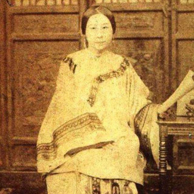罕见照片:李鸿章的妻子和女儿,都是当世美女,女婿却长成这样|张志沂|李鸿章|张佩纶_新浪新闻