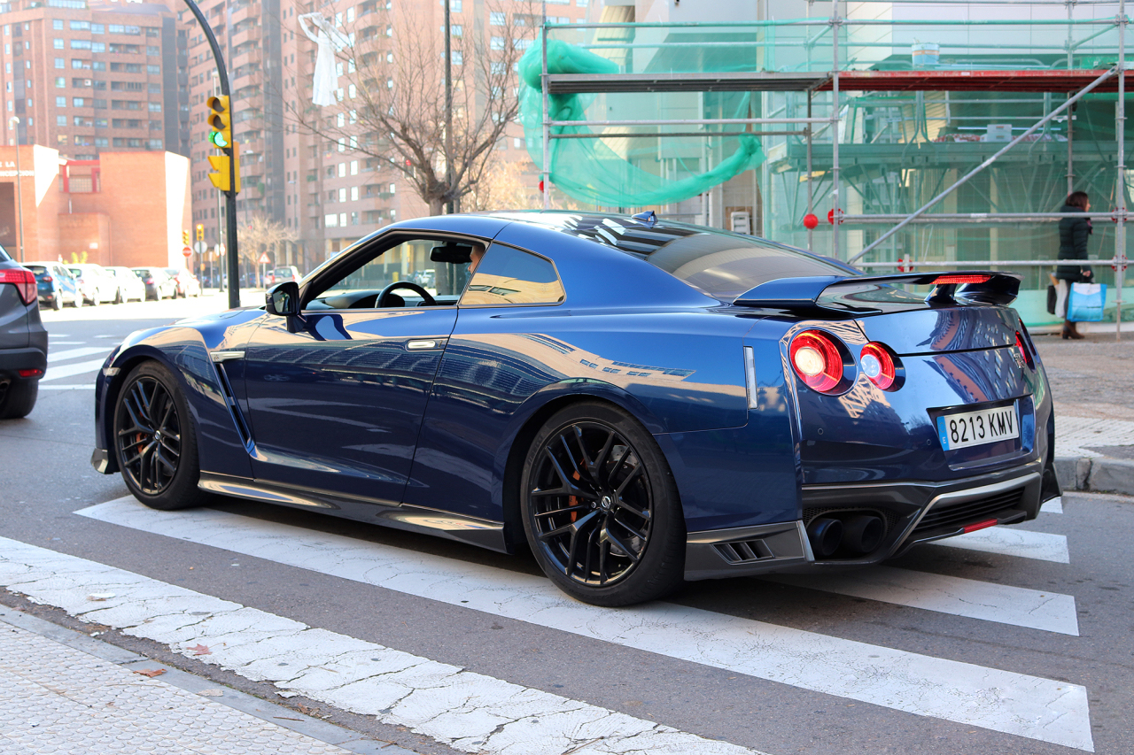 国民超跑gtr会是你的新年愿望么?日产gtr