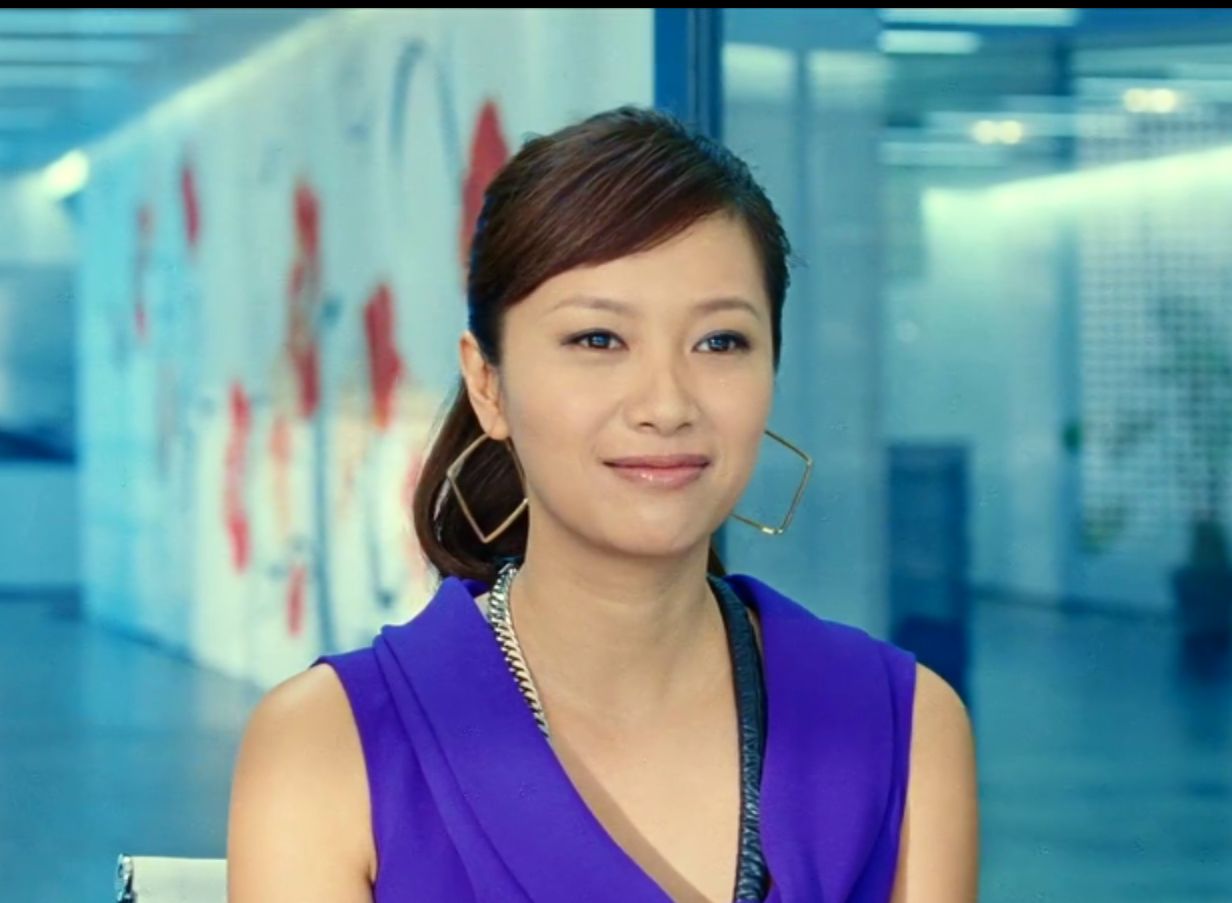 徐静蕾的这些形象时尚大气,知道这是她什么作品中的吗?