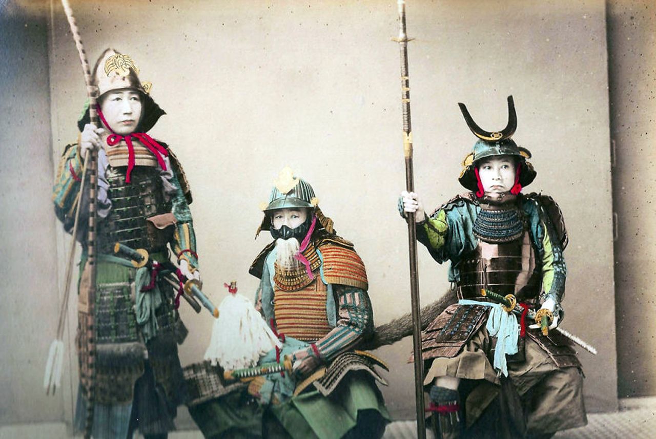 19世纪日本末代武士珍贵旧照 身着甲胄目露凶光 亮点却在身高上