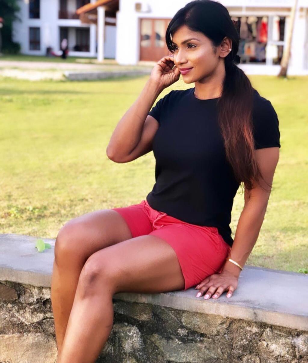 200多斤黑胖女孩,为了好身材下决心改变,原来她这么美