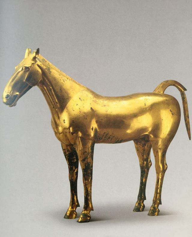 实拍茂陵出土的顶级文物,图2展示着两千年前汗血宝马的风采