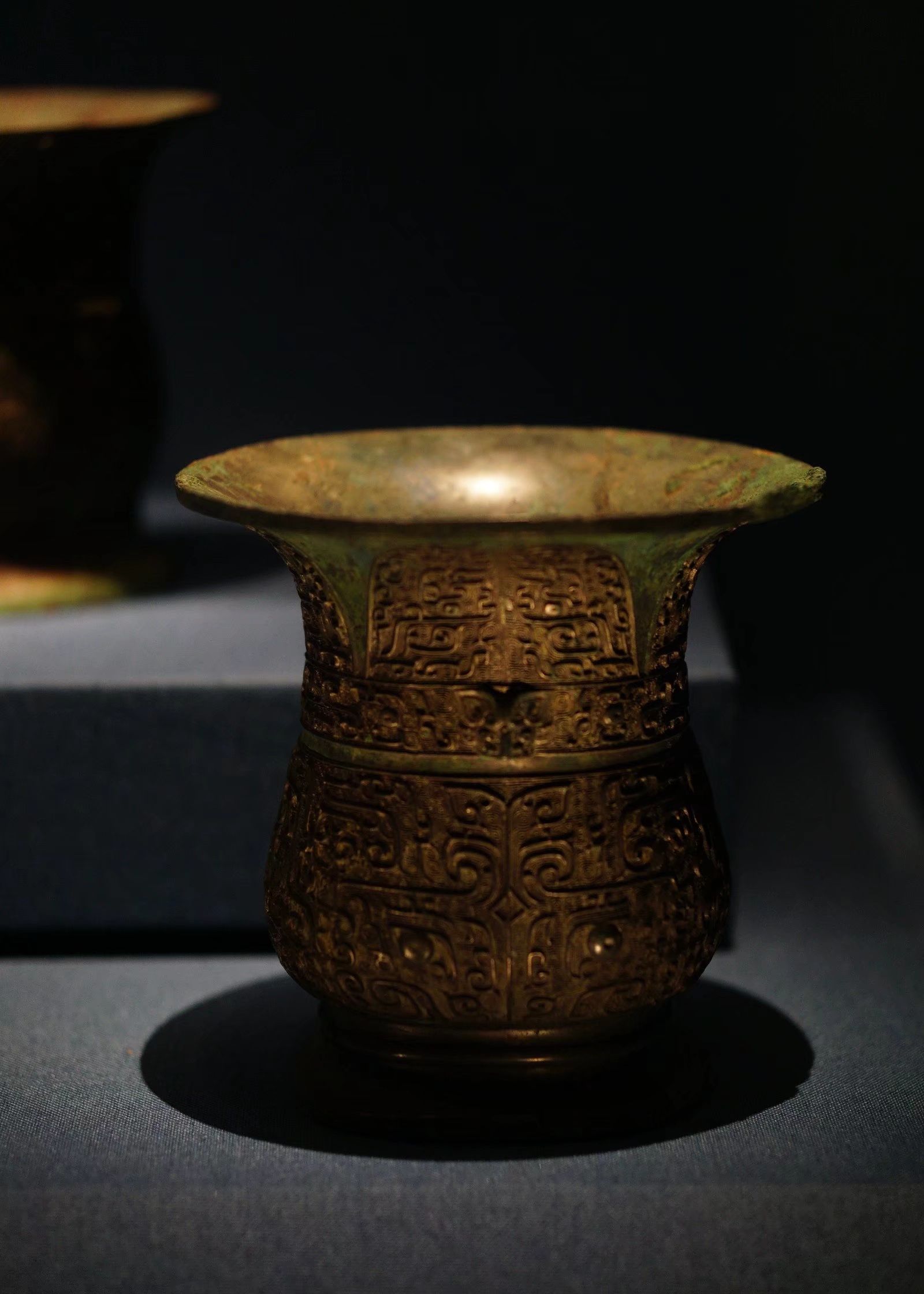 山西青铜博物馆展出的古代青铜器_新浪新闻