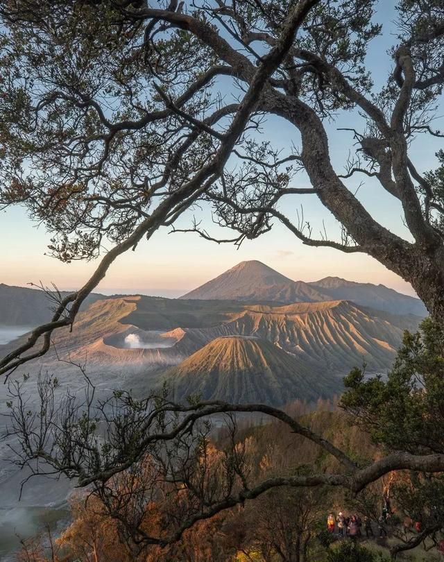 风光摄影师的"前景强迫症",到底是怎么回事?|前景|拍摄|构图_新浪新闻