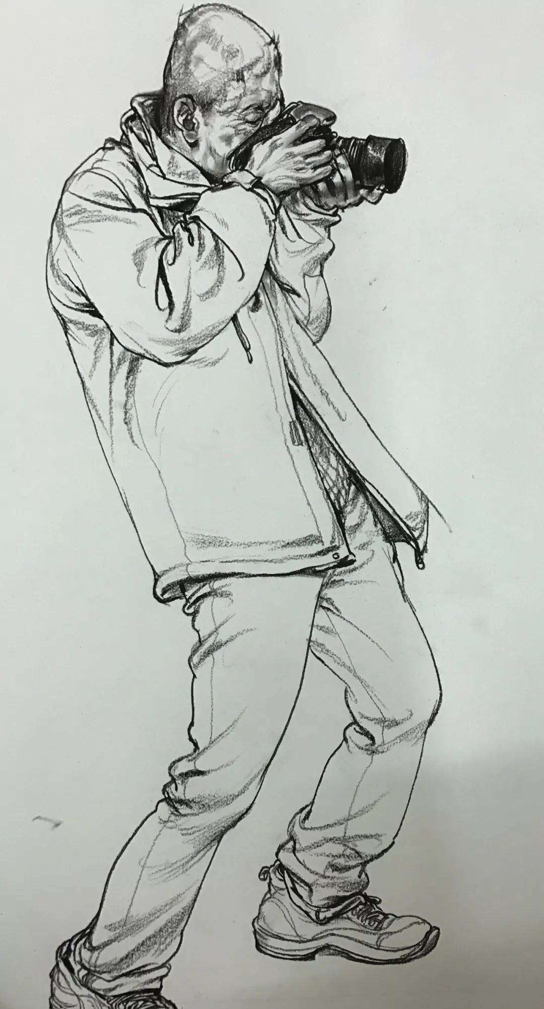 他的速写线条流畅,构图饱满,生动传神,画面极有张力!