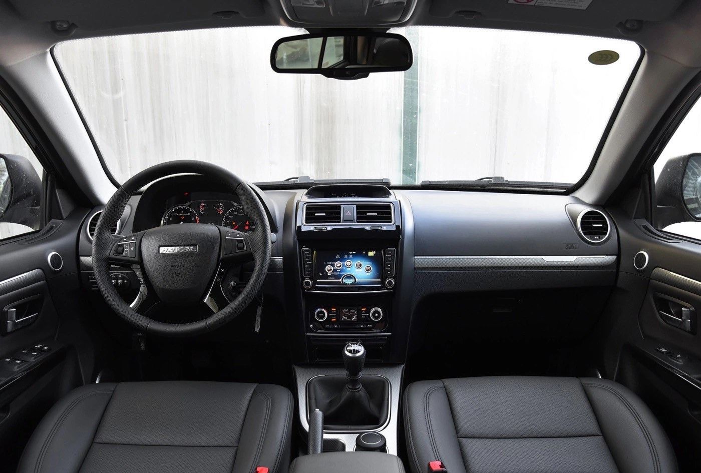 长城汽车哈弗h5紧凑型suv中控内饰