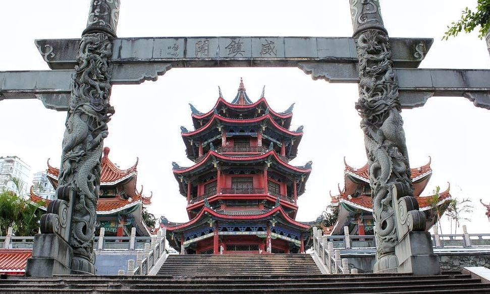 这处名楼贯穿了四个世纪-漳州八卦楼