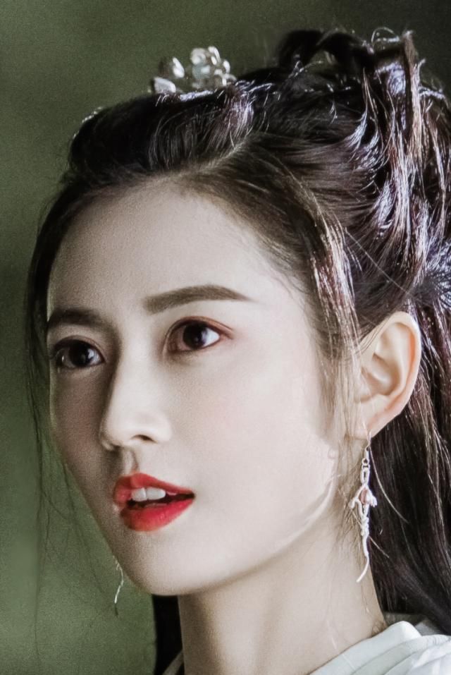 陈钰琪一个清纯漂亮的阳光小美女惊艳