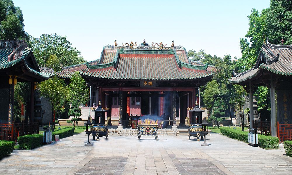 创建于隋开皇十四年(594)年的广州南海神庙,又称波罗庙,由隋文帝下诏