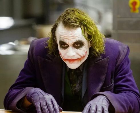 希斯莱杰,他扮演的小丑深入人心,这16个幕后故事你可能并不清楚