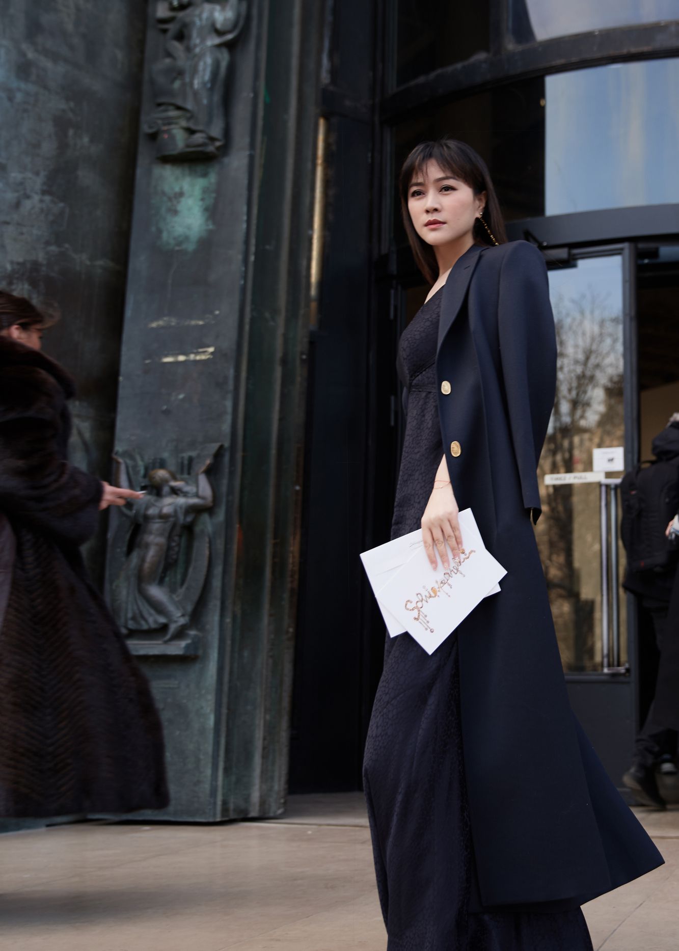 田海蓉2020巴黎春夏高定周—schiaparelli穿在身上的超现实主义