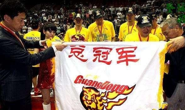 广东宏远夺冠奖金九冠王有望超4000万朱芳雨已立下军令状