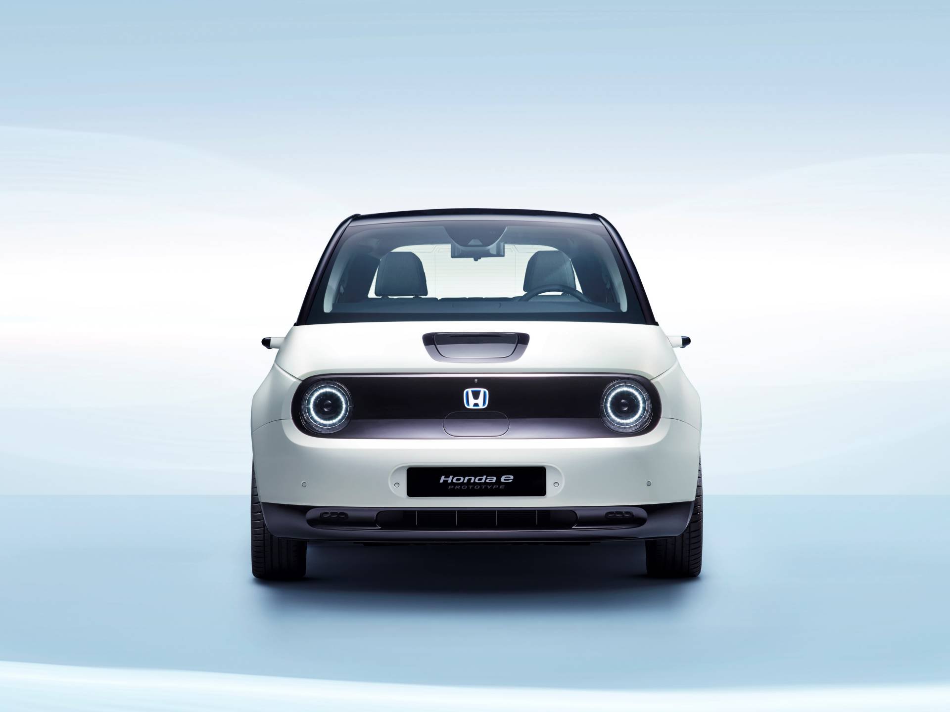 本田e一辆单纯的电动小钢炮