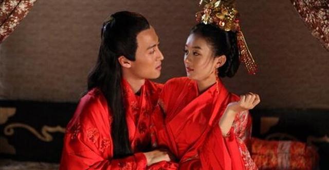 古代男子纳妾行房为何正妻需要站在一旁原因让现代人难接受