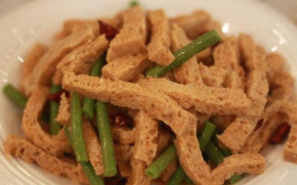 凉拌面筋时酱汁是关键凉菜师傅教你做法比饭店还好吃