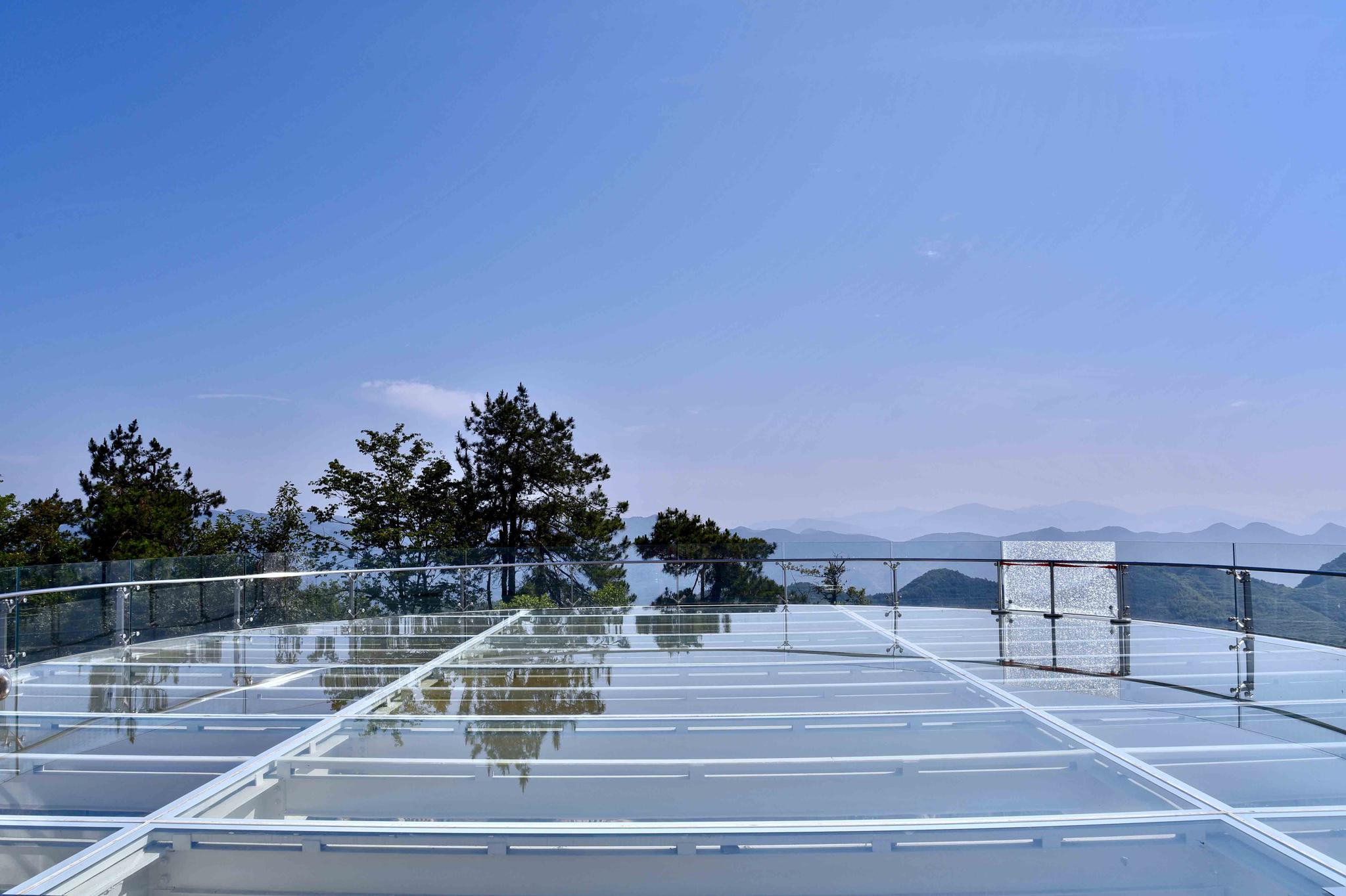 世界最大的玻璃底观景平台【湖北黄石 阳新王英镇仙岛湖景区】