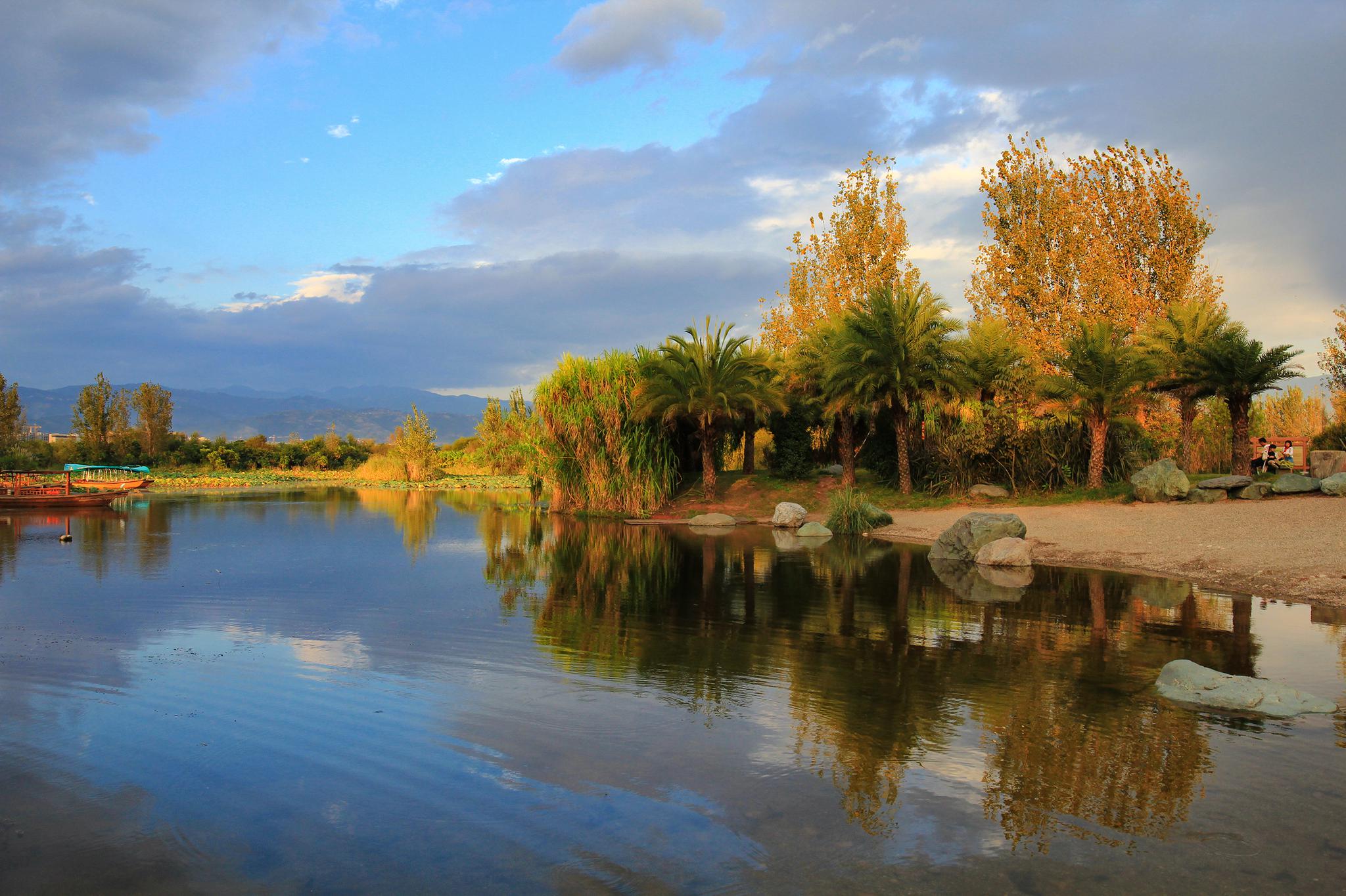 西昌邛海湿地公园:山水胜景,美好怡人