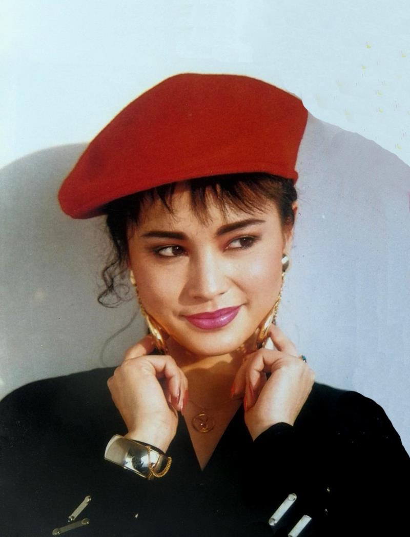 张晓敏,魅力四射,12张老照片,见证了一代女星的精彩人生路