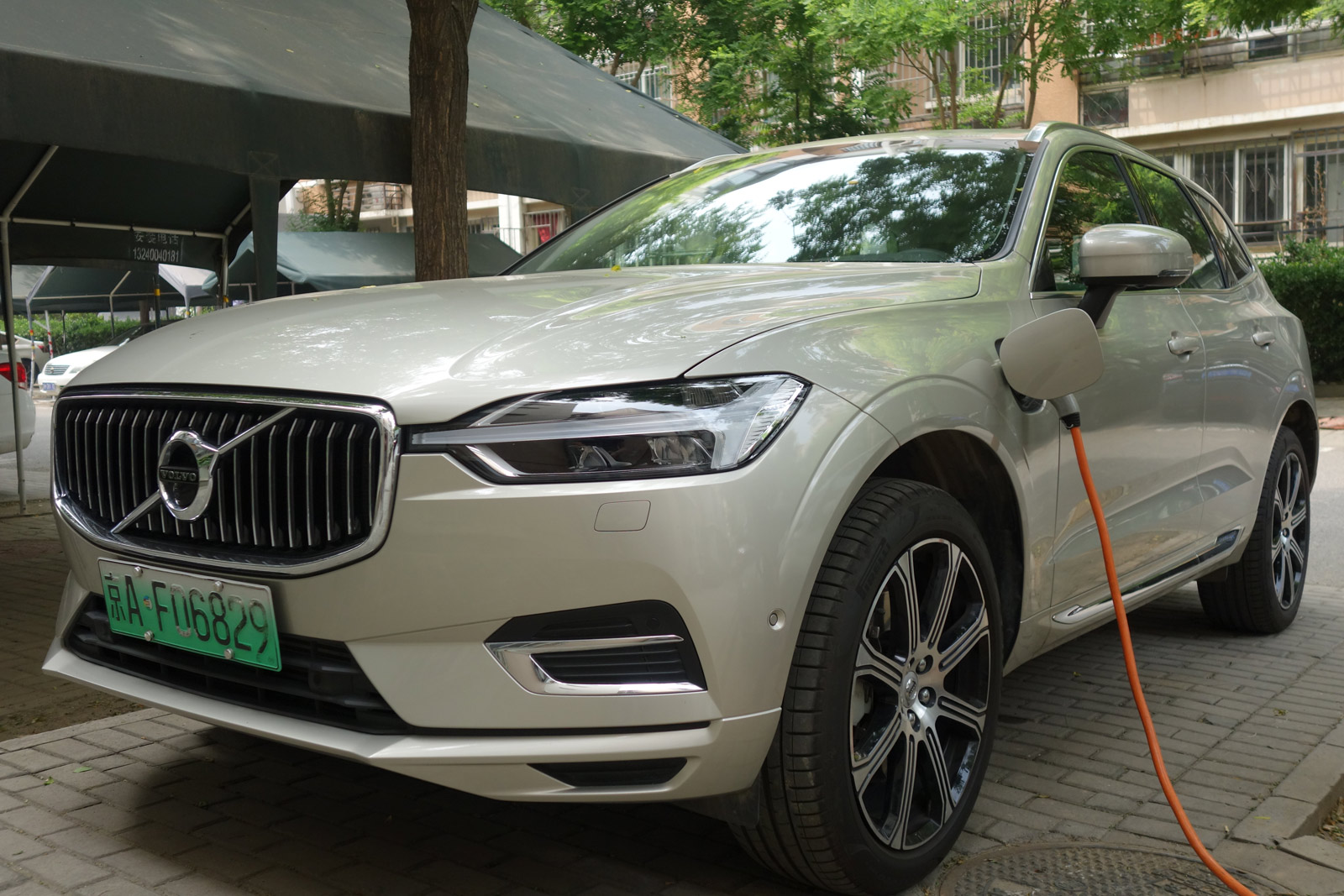 百公里加速53秒满电能跑35公里沃尔沃新能源xc60t8体验