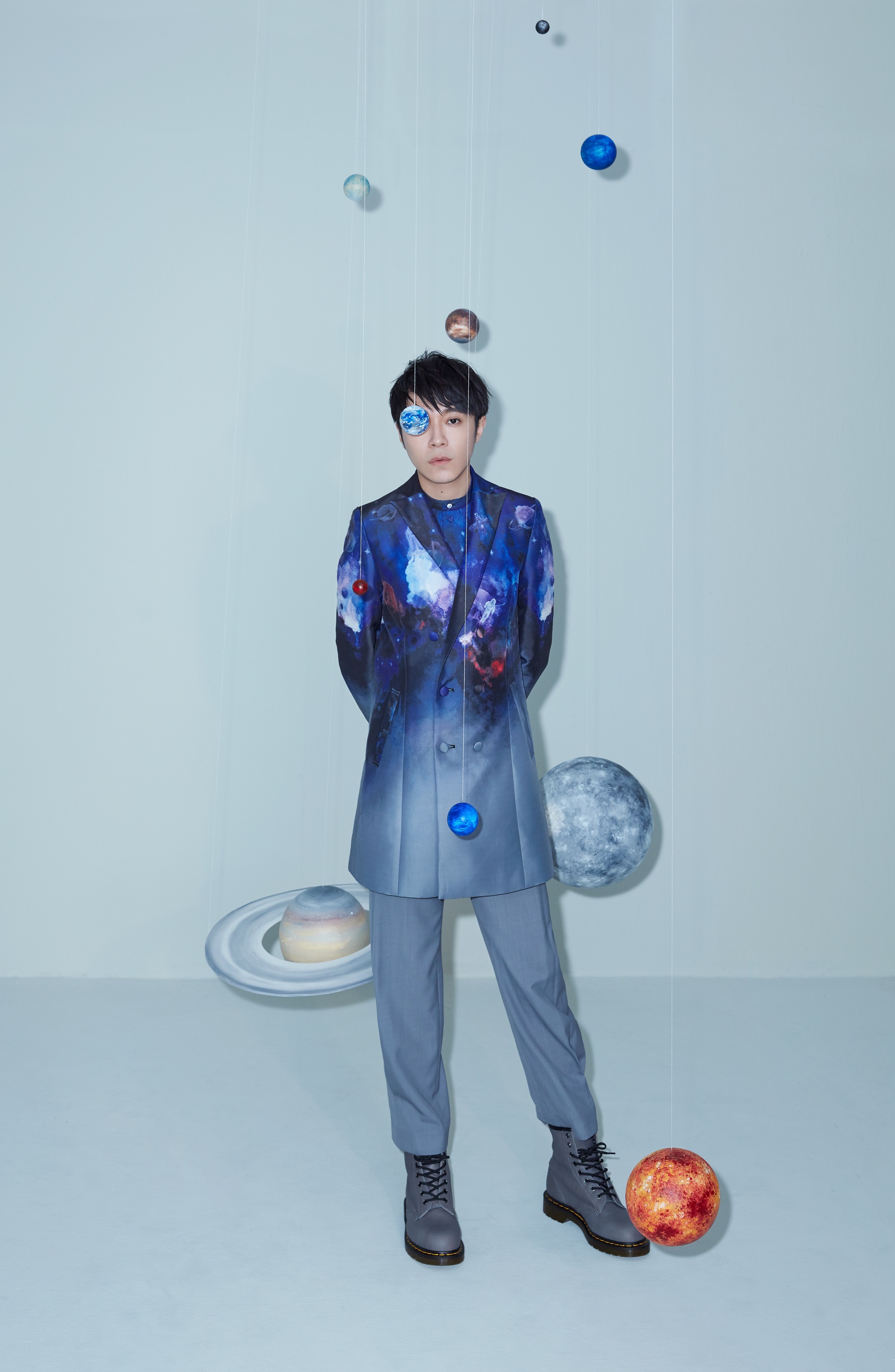 吴青峰新专辑同名单曲〈太空人〉戳心上线 全网聚力祝其实现心愿