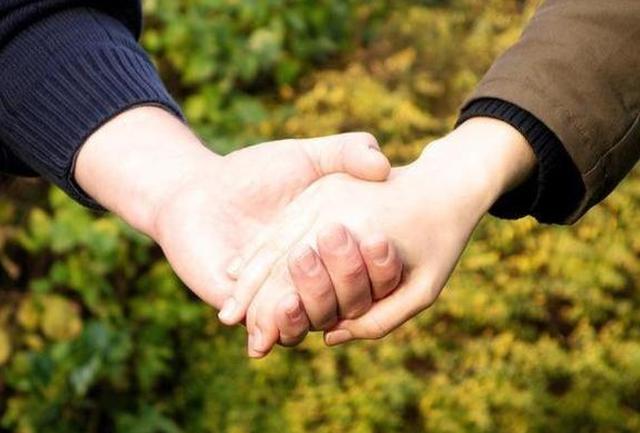 婚姻里半放手的状态会让男人不敢走太远你知道吗