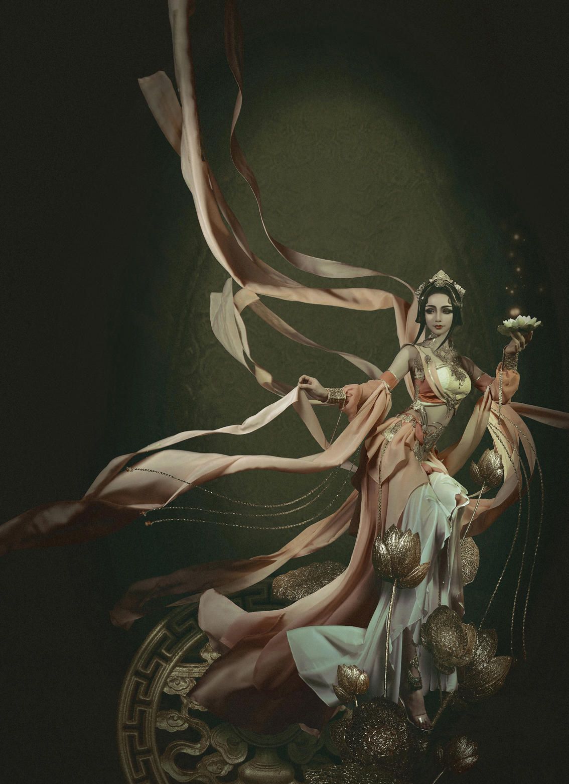 这组cosplay作品来自于国人coser:熊熊伊南娜 摄影:@摄影影豆 cos的