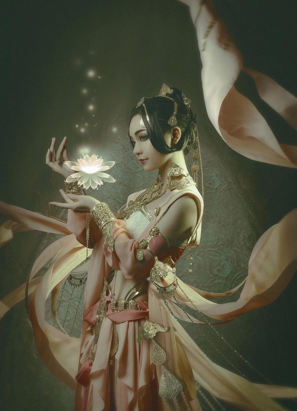 国人coser:熊熊伊南娜 很有艺术感的一组cos国人coser:熊熊伊南娜 很