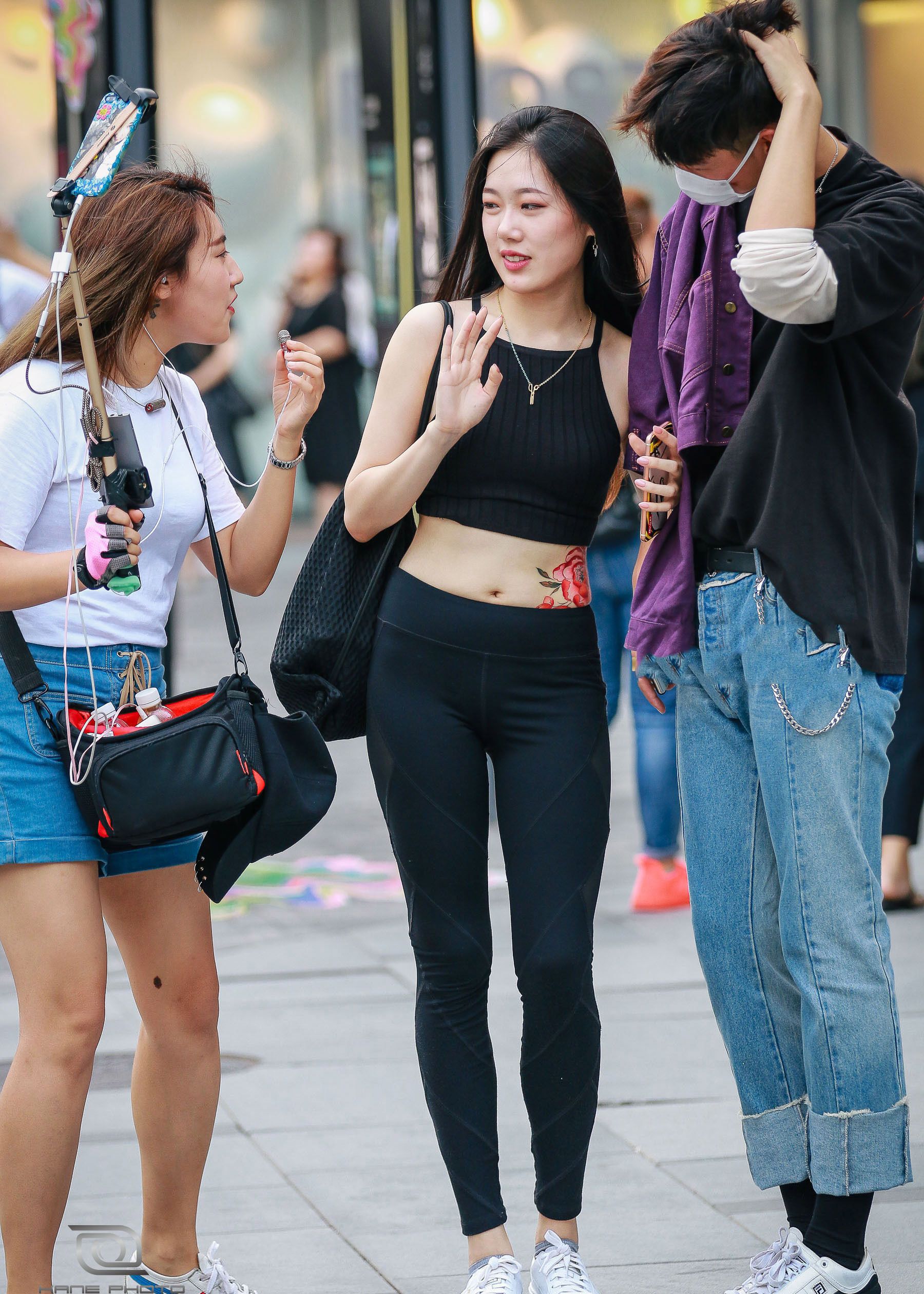 街拍 人靠衣装的时代 图3更胜一筹 街拍 人靠衣装的时代 图3更胜一筹