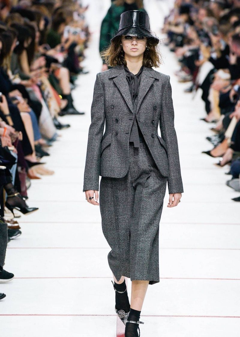 christian dior2019/20秋冬高级成衣发布会_迪奥女装秀(之一)