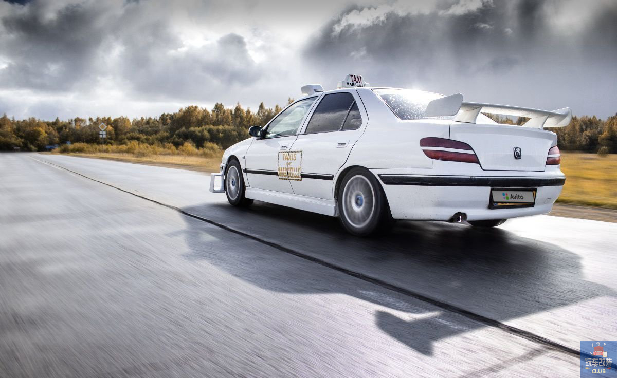 "的士速递"电影2001款标致406出租车复刻版,116马力1.8升引擎