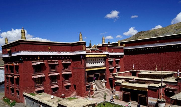 推荐一个美丽的地方:萨迦寺!