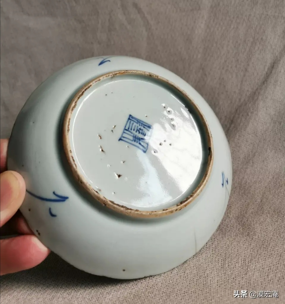 清中晚期民窑团鹤纹青花小碟
