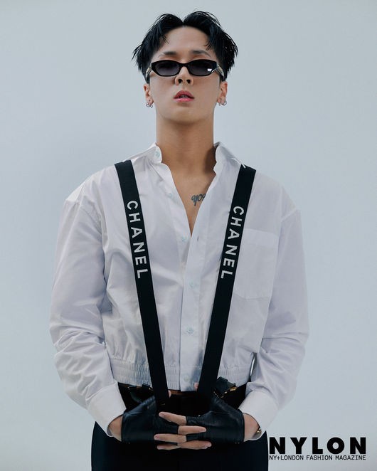 韩国歌手ravi最新杂志写真曝光