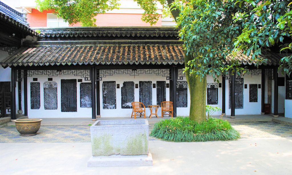 穷游好地方,无锡碑刻陈列馆,珍藏石碑百通,乾隆御笔,朱熹题匾|陈列馆|