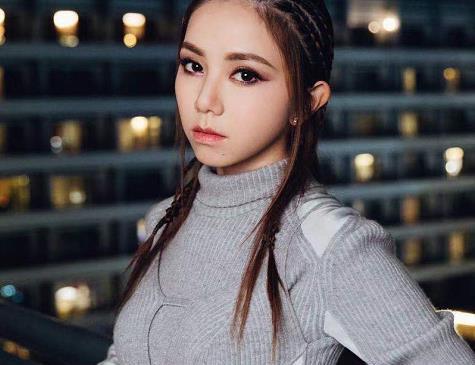 邓紫棋"金鱼嘴"不适合齐刘海?被经纪人强制要求后,一眼就沦陷