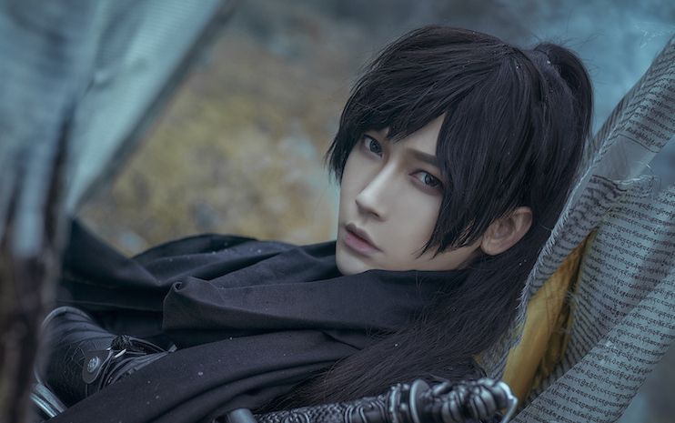 黄山简直是仙男coser,但卸妆后竟然长这样,差别好大!