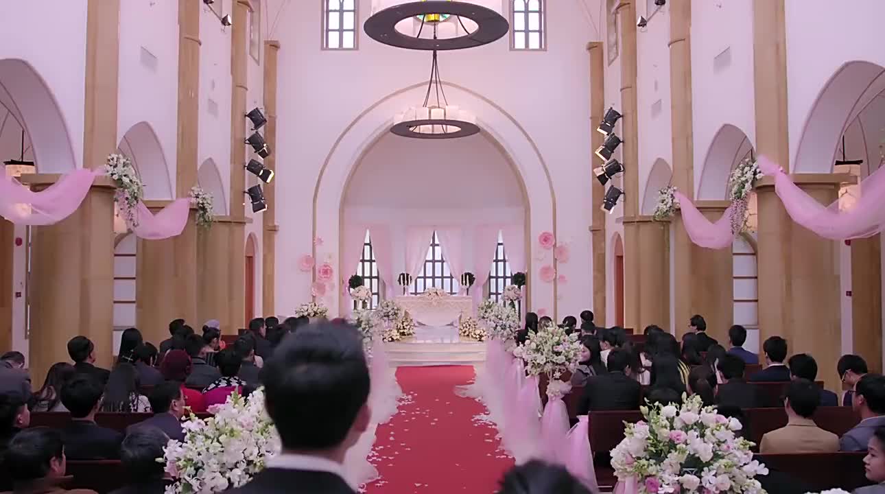 苏畅唐果果婚礼现场打情骂俏,这狗粮撒的真好