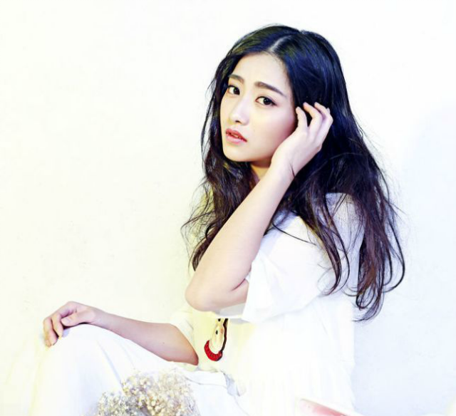 孙雪宁,清纯秀美的lol女玩家直播女神