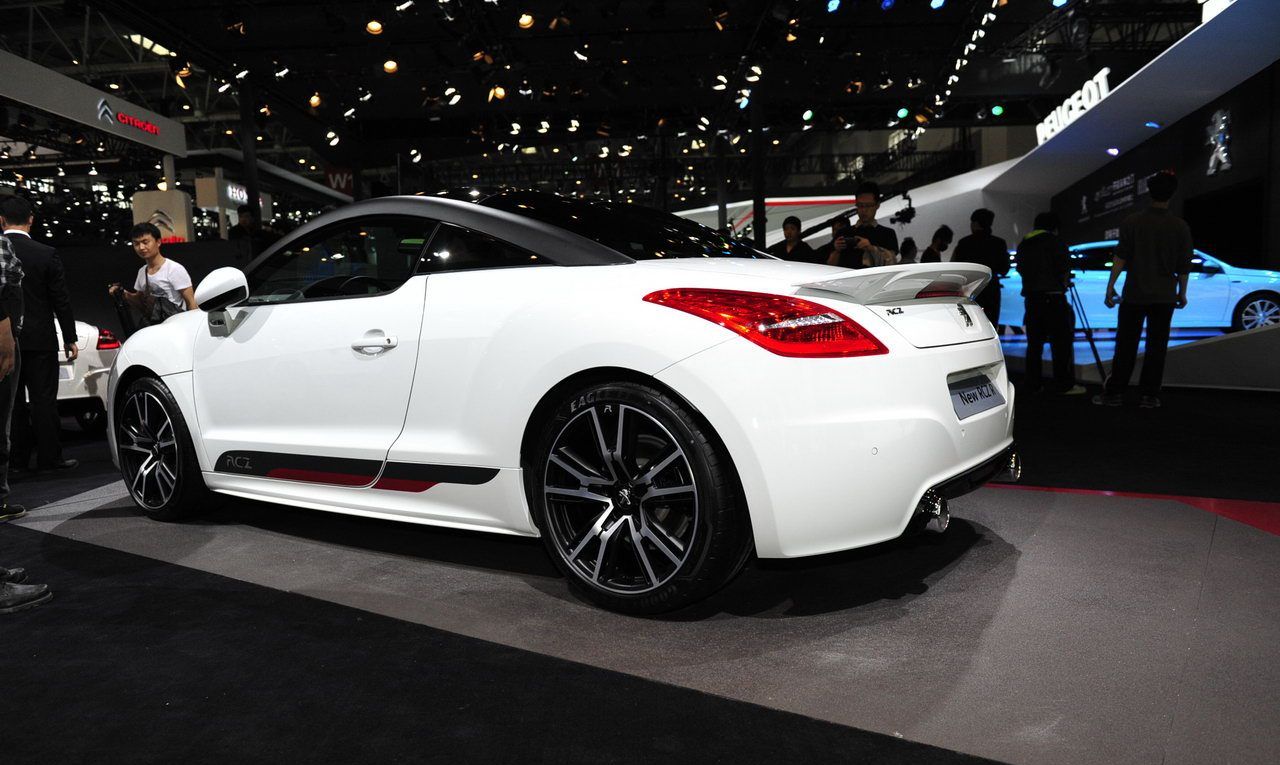 白色标致rcz-r,年轻人的最爱,你喜欢吗