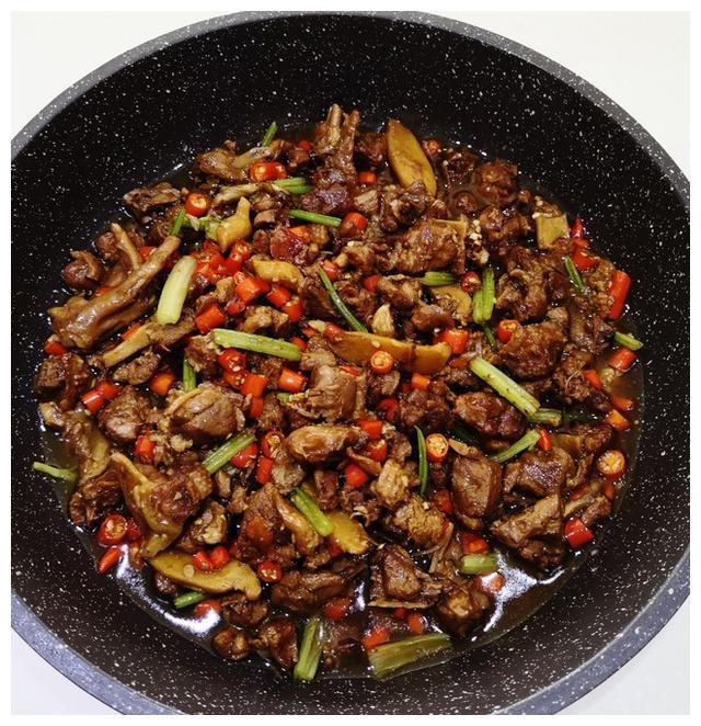 吃过的家人挣着要配方,做法简单一看就会|啤酒鸭|鸭肉|香辣_新浪形排