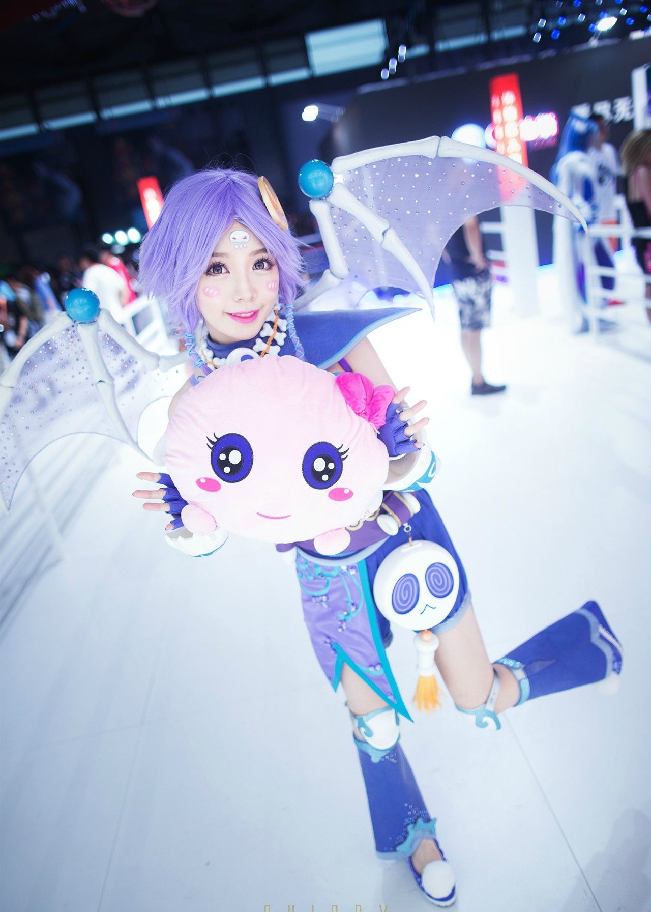 国人可爱妹子cos梦幻西游角色骨精灵忽闪忽闪的眼神萌死人