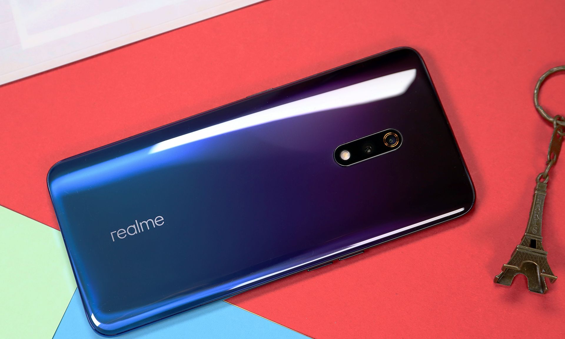 升降式前置摄像头屏幕指纹realmex图赏