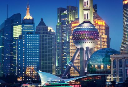 上海标志性建筑，欣赏上海夜景的绝佳地点，东方明珠！