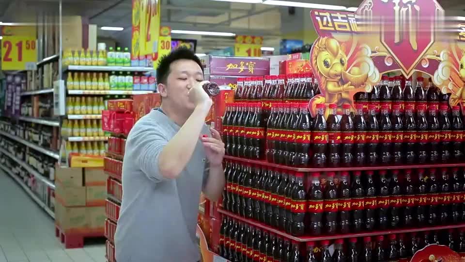 《屌丝男士》来看看东北的大鹏吃的硬菜,够不够硬?笑抽筋了