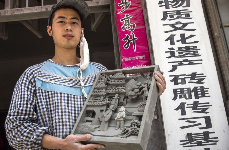 古建文化:传承我国古老的建筑装饰艺术——砖雕技艺|青砖_新浪新闻