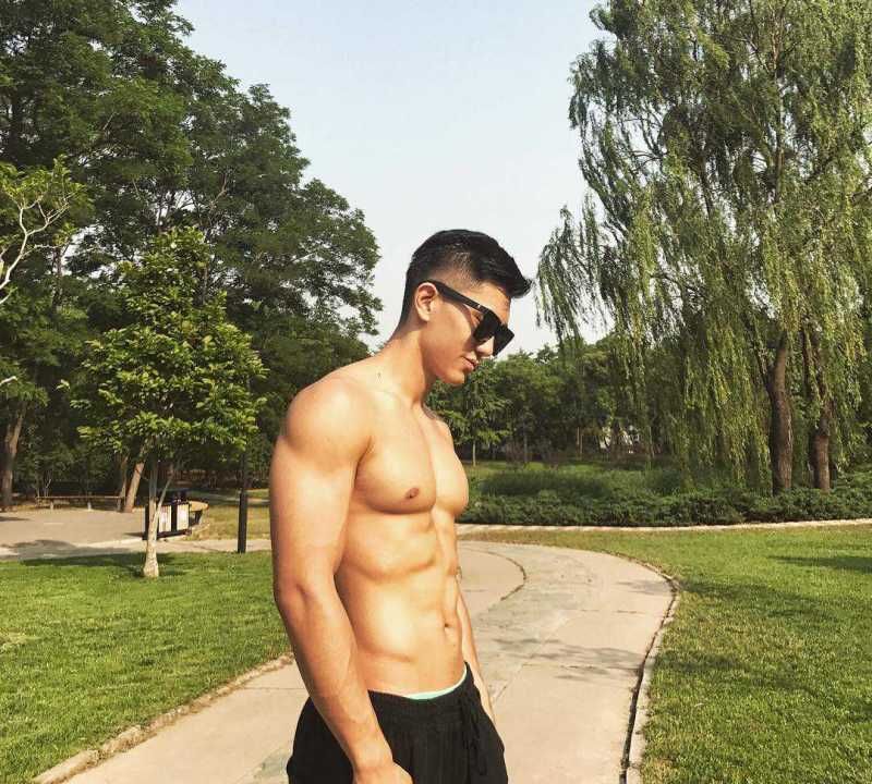 这种阳光帅气的肌肉壮男,有没有达到你对男朋友的要求