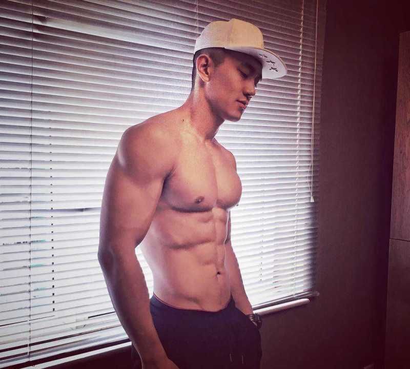 这种阳光帅气的肌肉壮男,有没有达到你对男朋友的要求