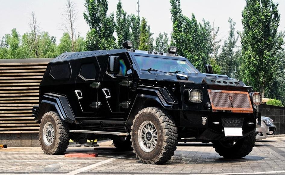 knight xv是加拿大汽车厂商conquest所推出的一款民用版本的装甲越野